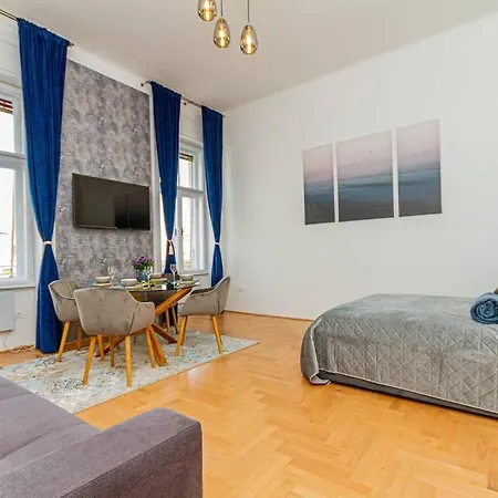 דירה Bluebellhome-castle District