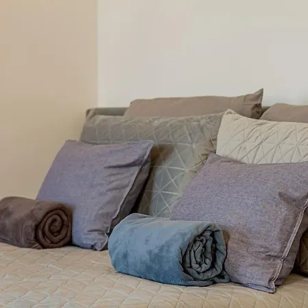 Bluebellhome-castle District